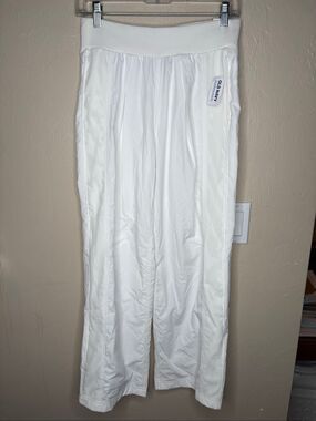 NWT Old Navy Women's High Rise White Nylon Pants Lightweight Size XL (14-16)-157